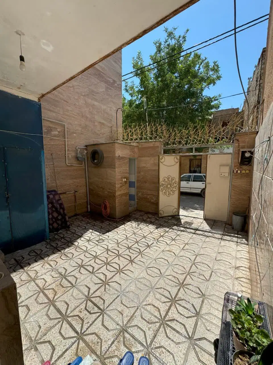 فروش ملک ویلایی ۳طبقه مجزا شیک وتمیز