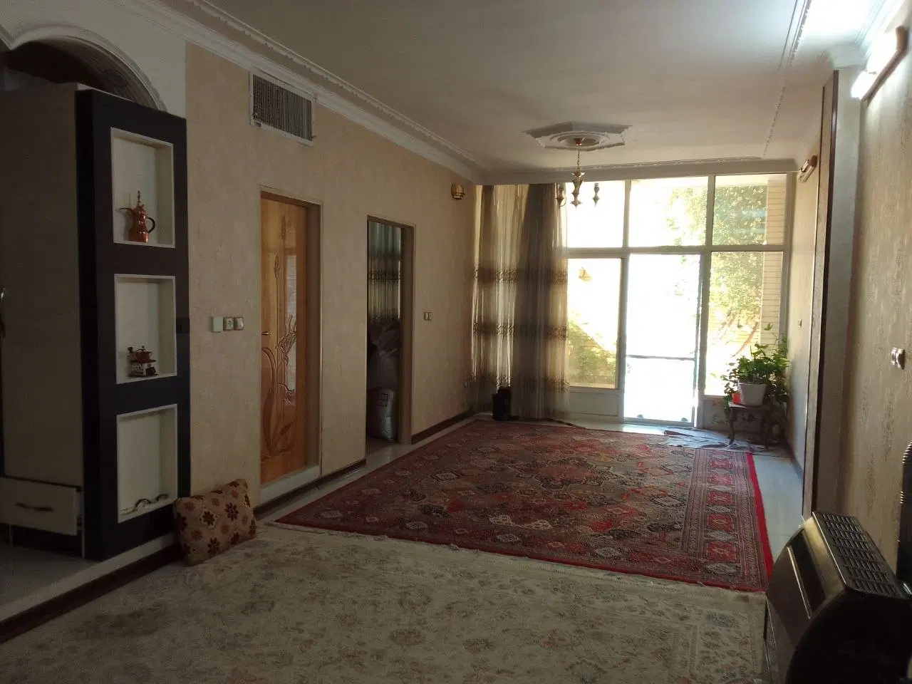 1 واحد ساختمان ویلایی 2 طبقه (فروش یا معاوضه)
