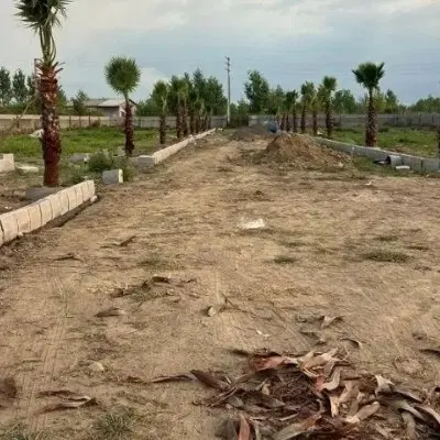 زمین با موقعیت خوب