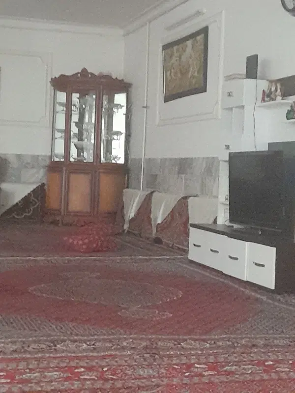 ساختمان اجاره ی دربست