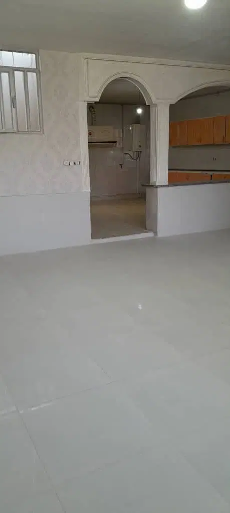ملک خ انقلاب