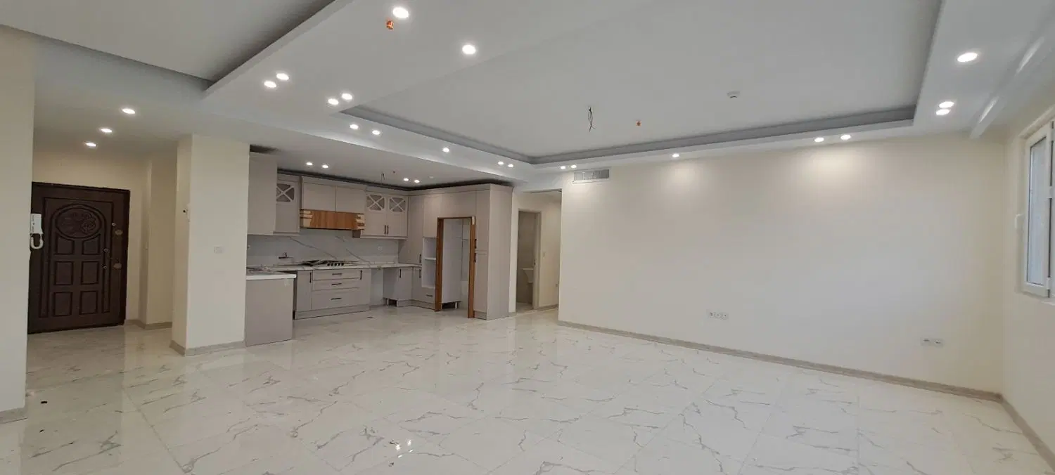 فروش واحد ۱۳۲ متری .عمارت رامبد ۱۶
