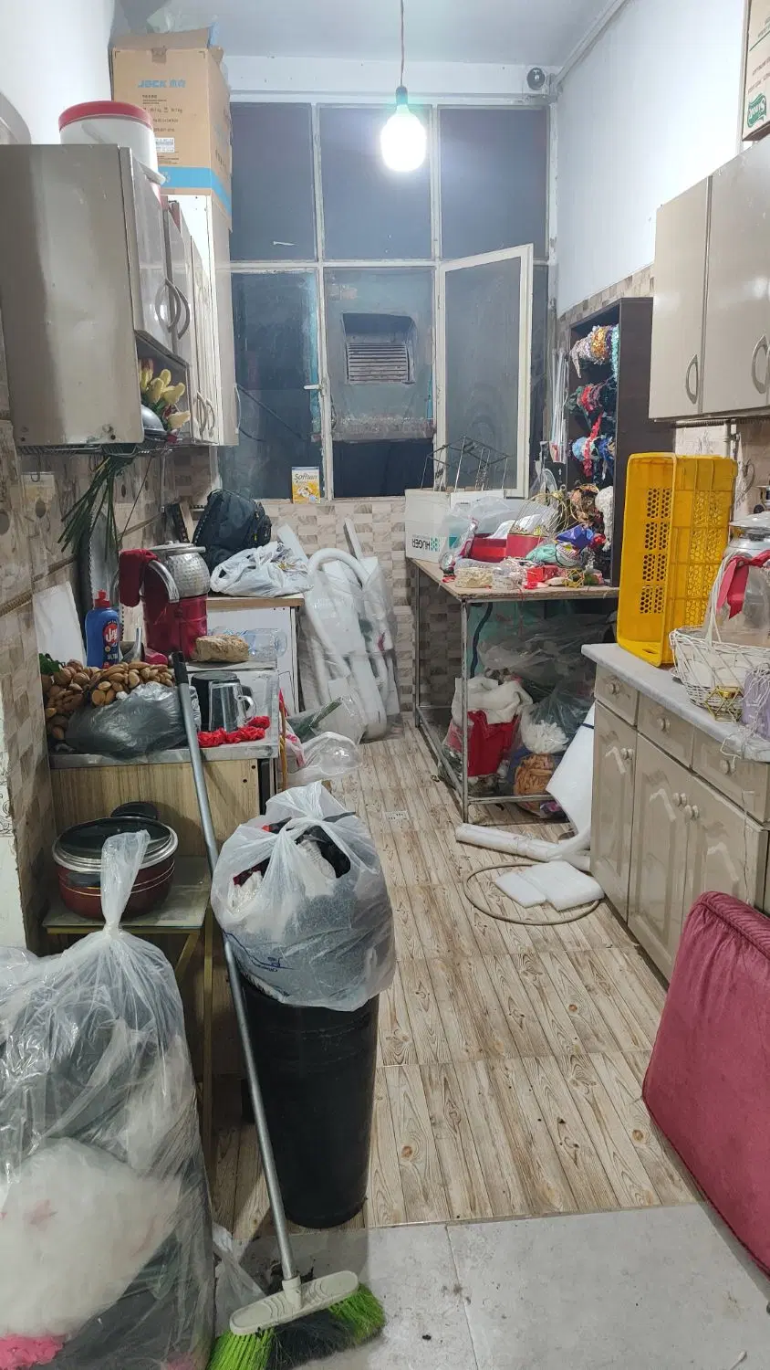 خونه تمیز کاشی کاری