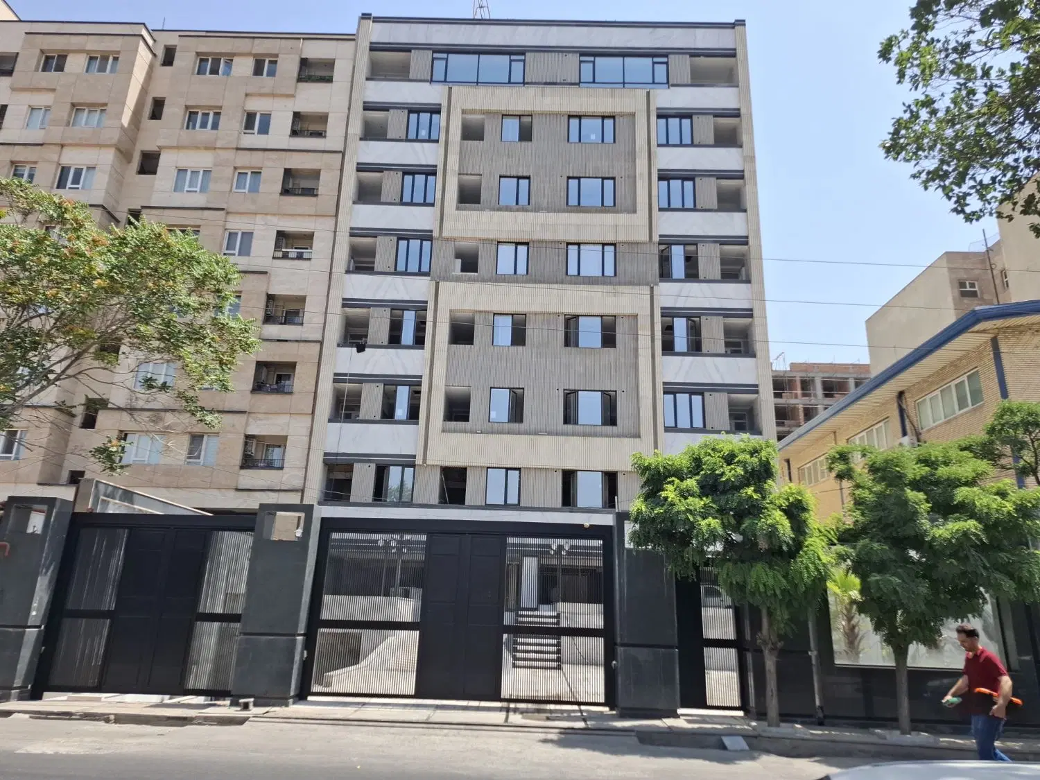 ۱۴۰ متر حکیمیه