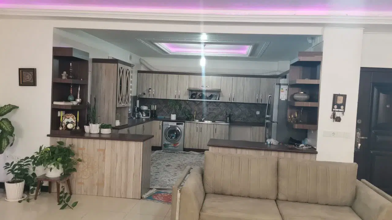 اجاره آپارتمان ۱۳۰ متری تک واحد