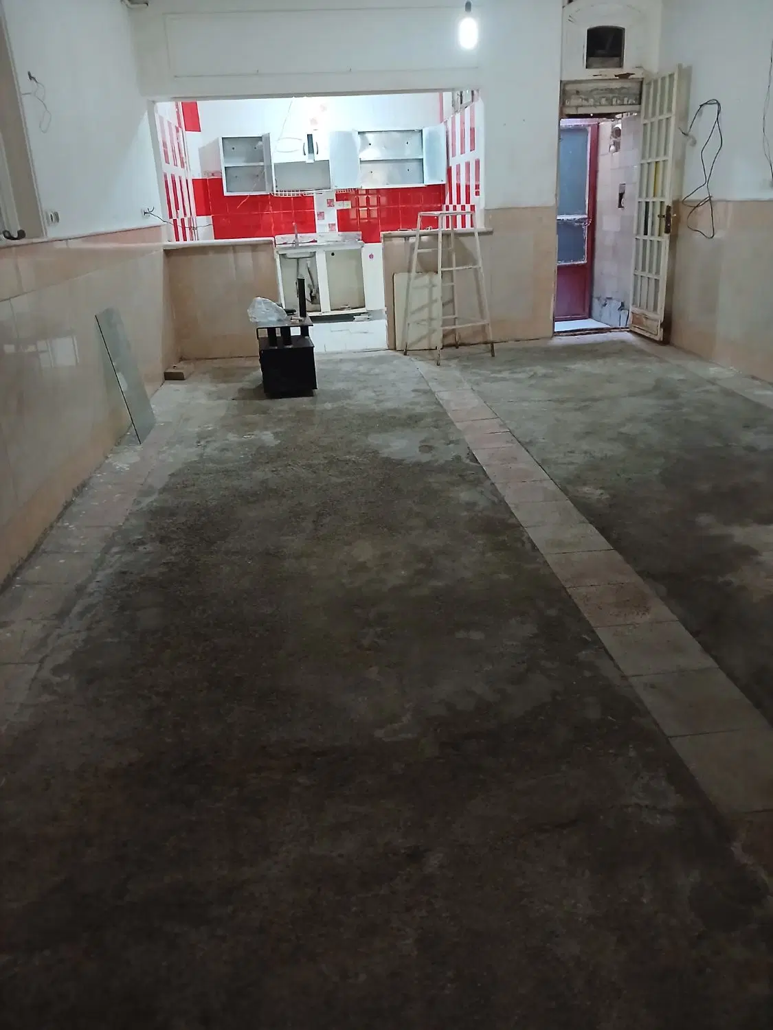 منزل مسکونی به انباری اجاره داده میشود