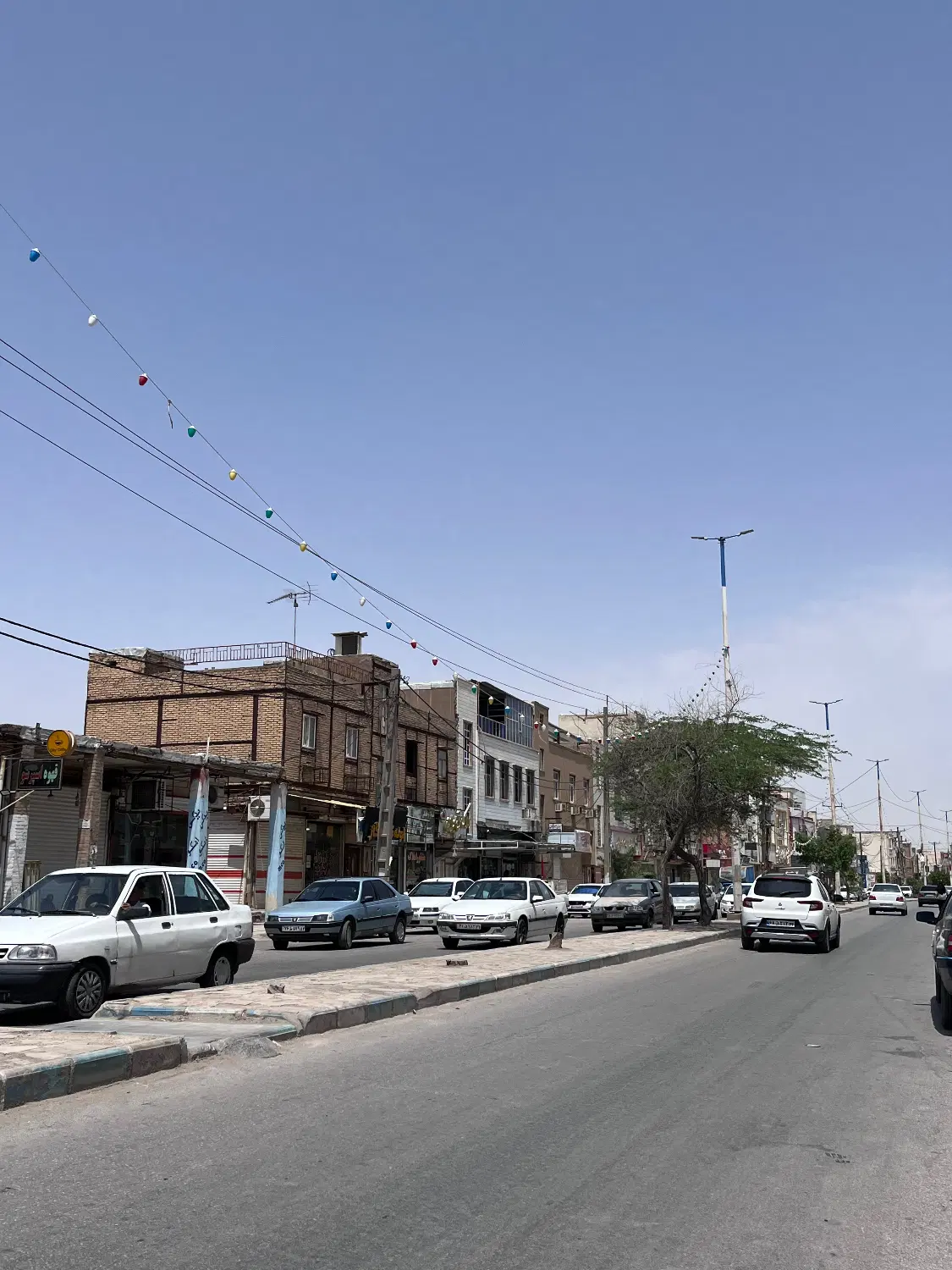 تجاری _ بهمن ۳۳