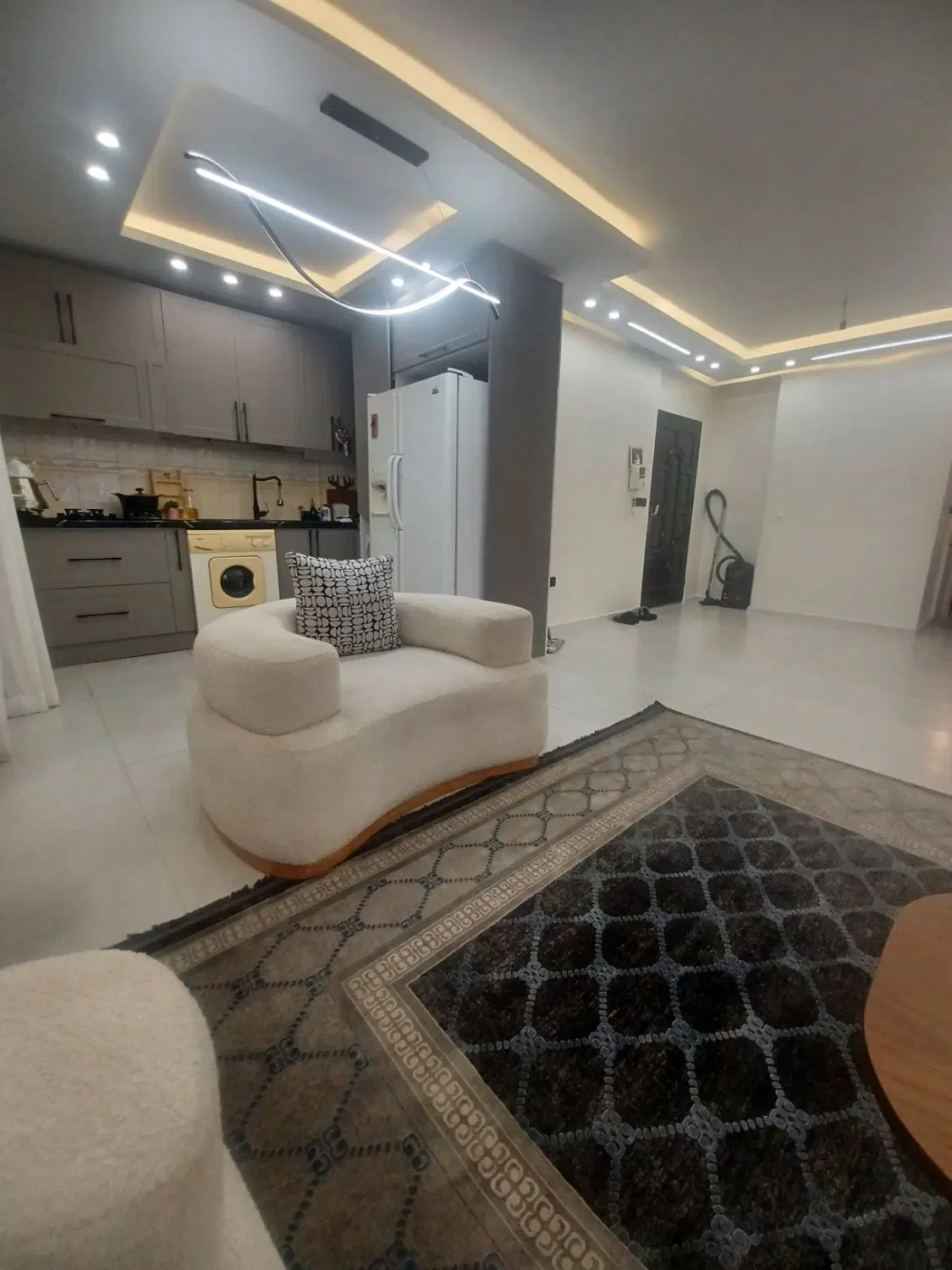 آپارتمان ۷۵ متری رودکی