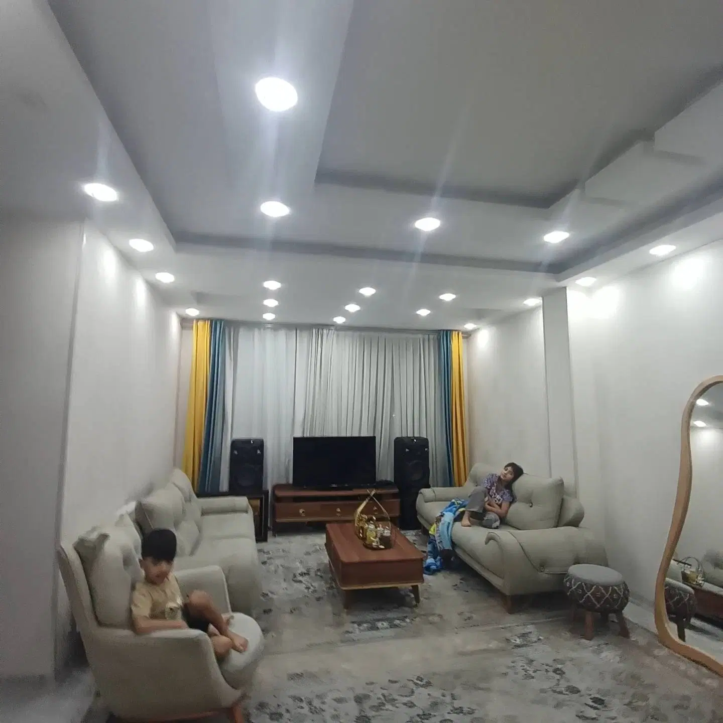 فروش دوخوابه لوکس