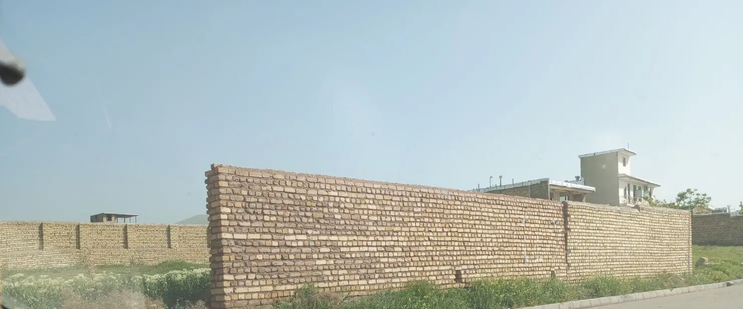 زمین فروشی