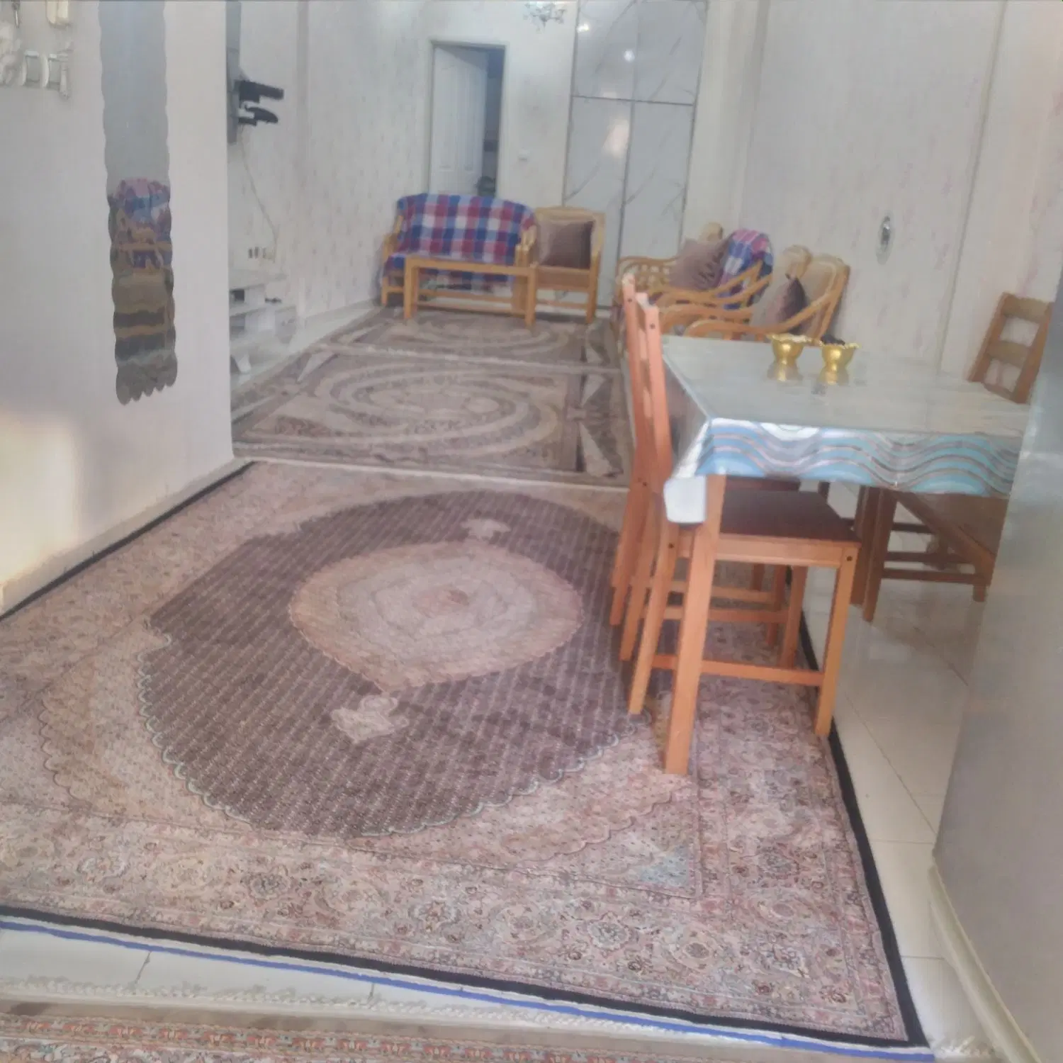 آپارتمان تجاری و مسکونی در بارنج