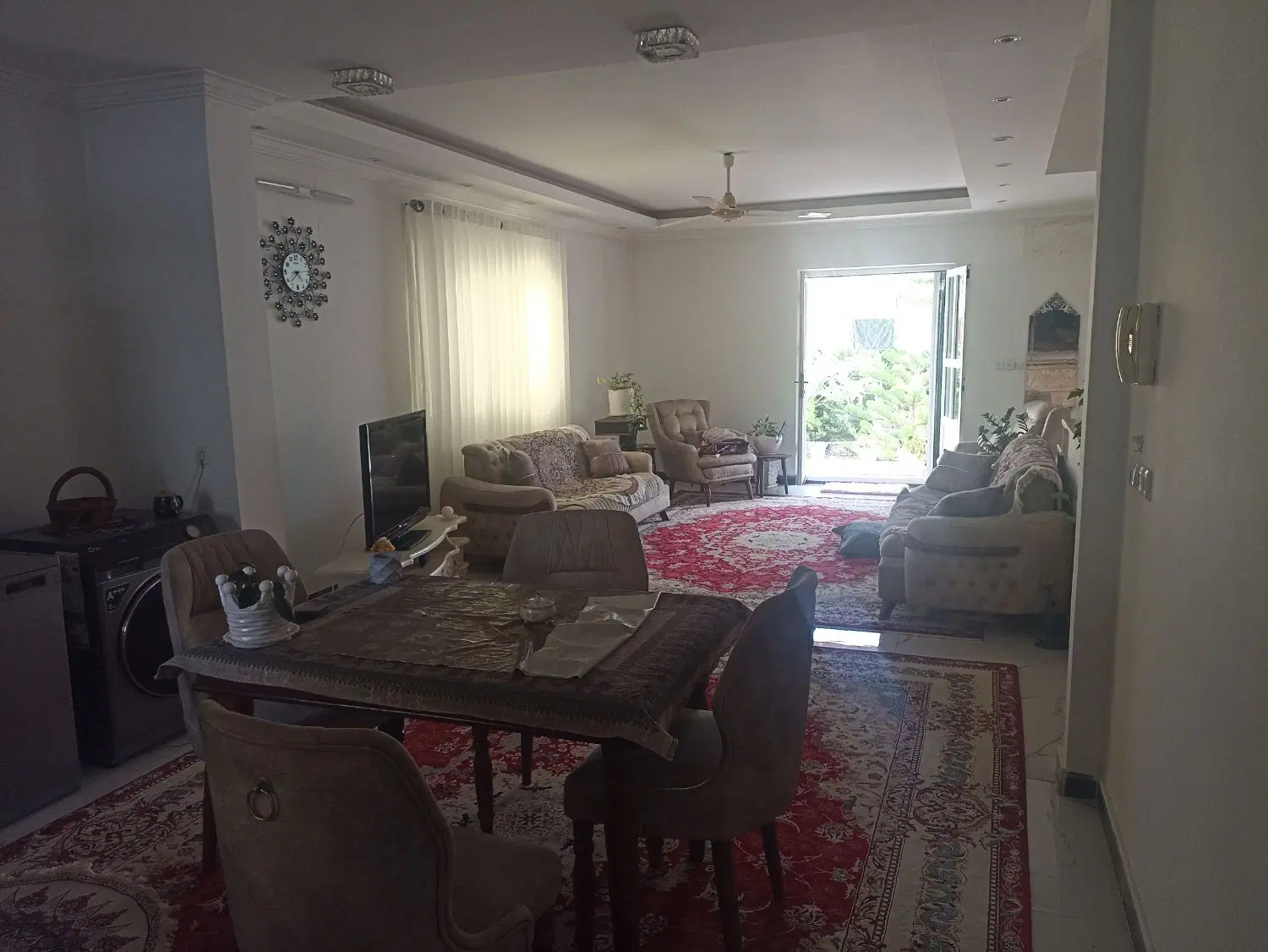 فروش خانه۳۱۰متری با بنای۱۲۰متری