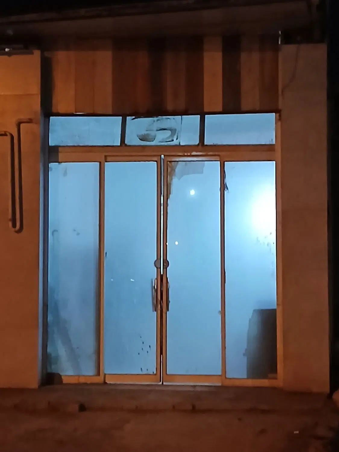 مغازه  ۲۰۰ متری چناران۴۹