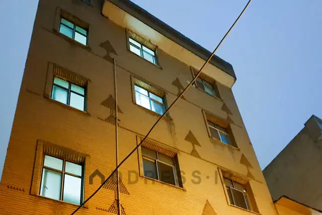 ظفر ۳۷۰ متر کلنگی با جواز ساخت