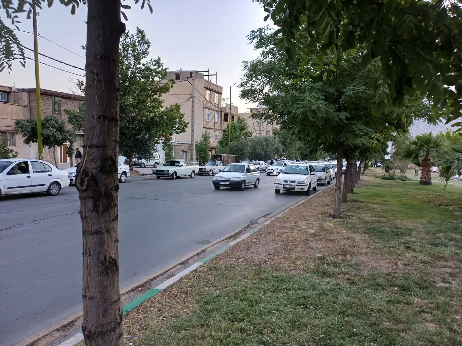 ۳طبقه رو پیلوت بر بلوار شورا