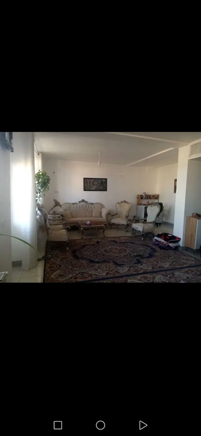 منزل ویلایی در شهر صدرا