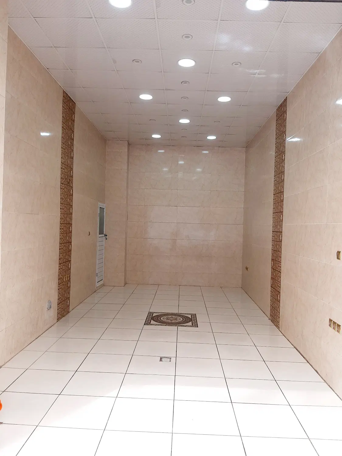 مغازه ۲۷ متری نسیم شهر خاکویی