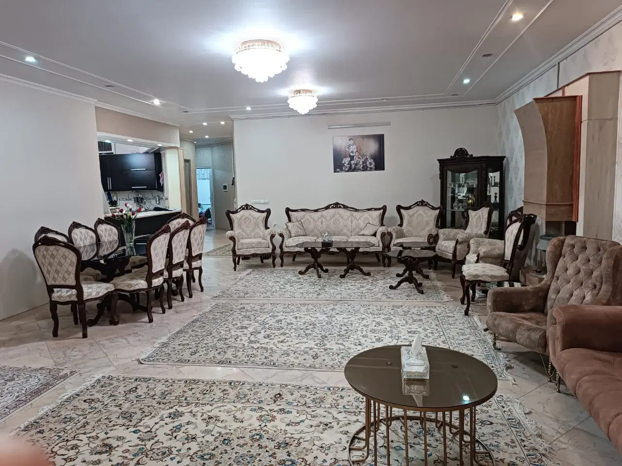 نیم طبقه 3خواب خوش نقشه شیک و تمیز 220متری