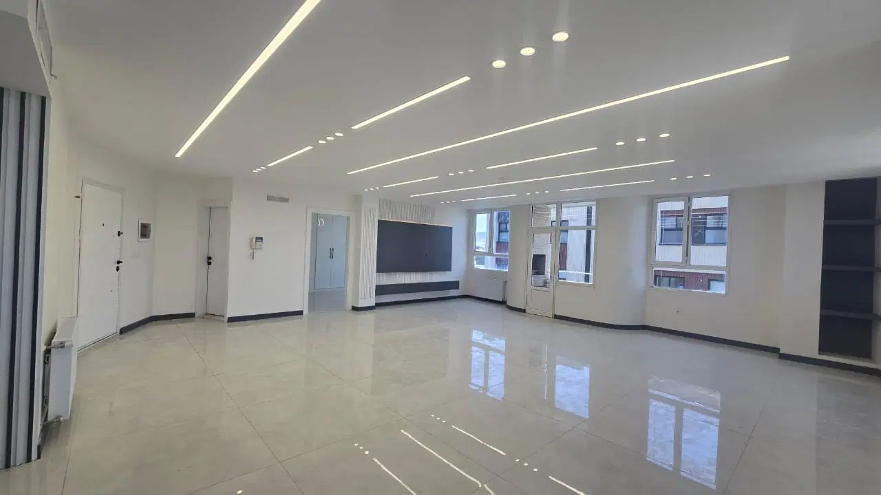 اپارتمان باغ دریاچه