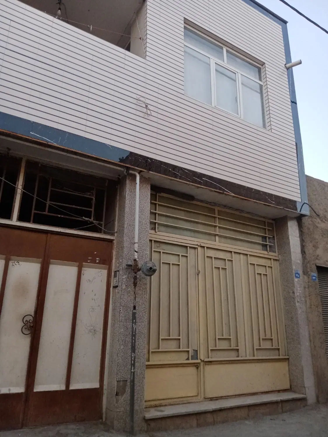 اجاره دو واحد منزل‌ دربست در طبقه اول