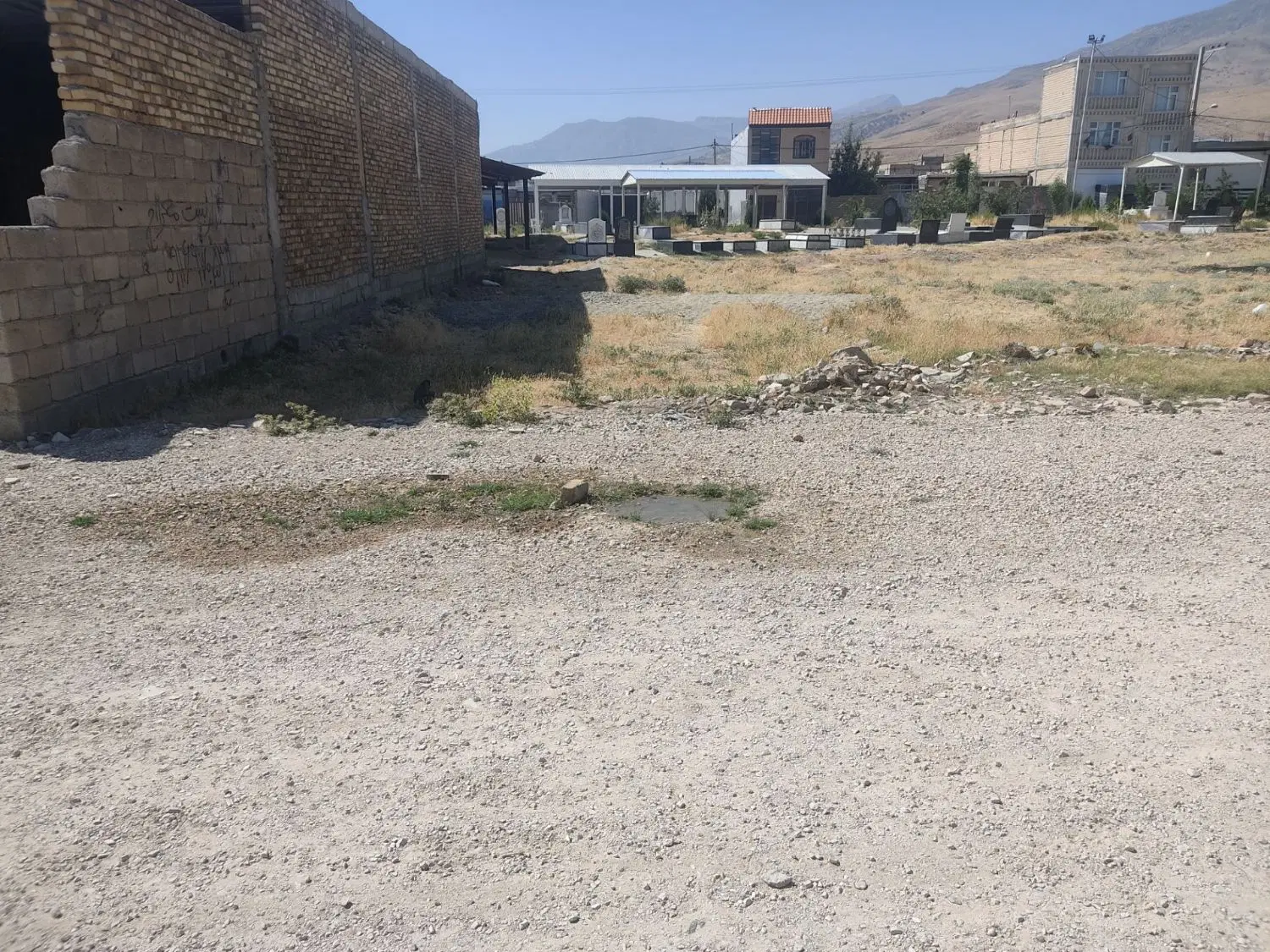 زمین ۱۵۰متر قیمت مناسب وسط چغابدار معاوضه میکنمم