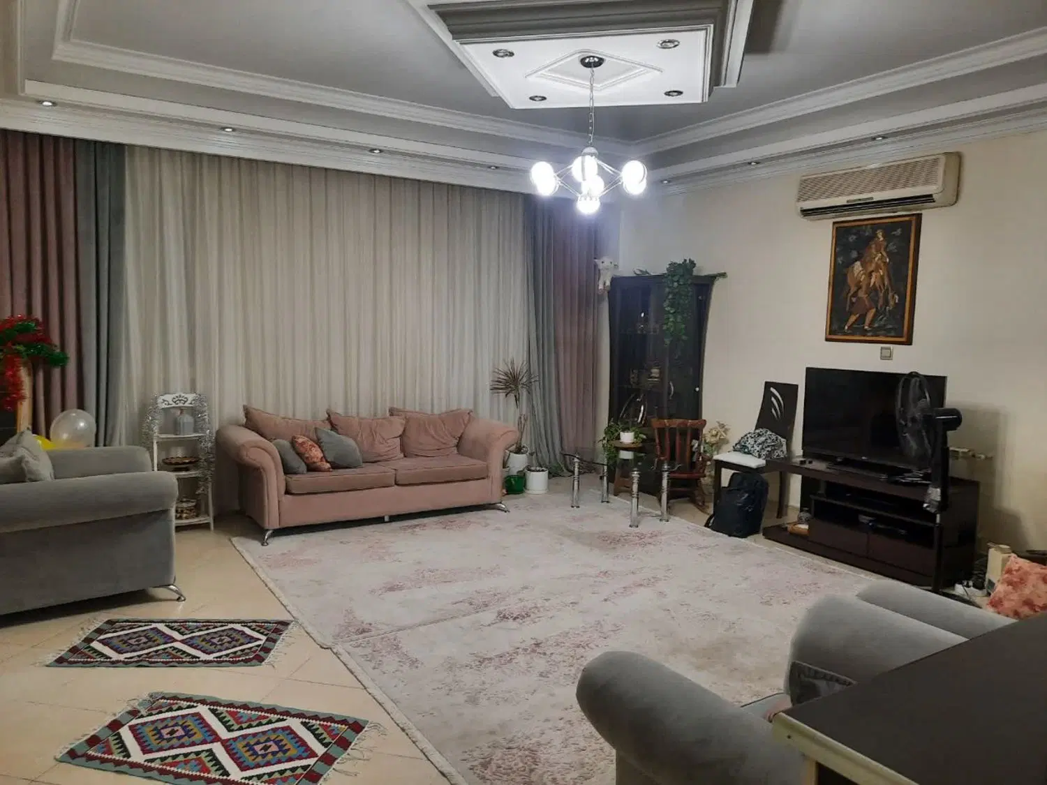 اپارتمان  ۸۵ متر مربع دو خوابه