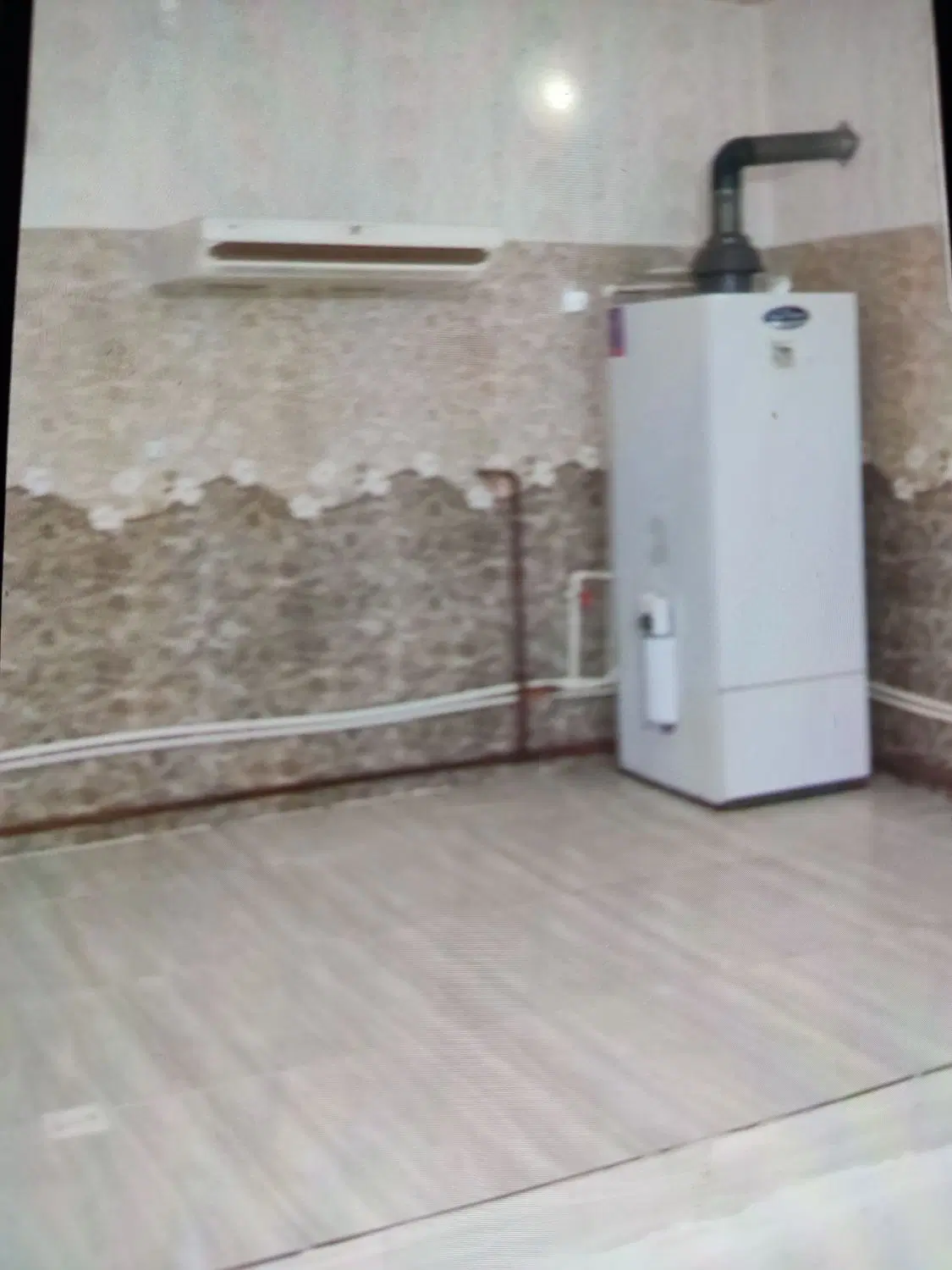 یک خانه به اجاره داده میشود