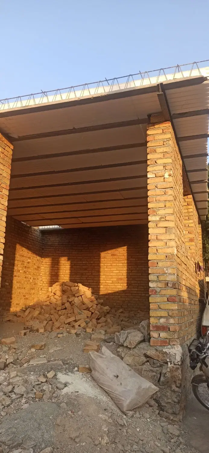 خانه نایسر۶۰متری کوچه آسفالت دونبش