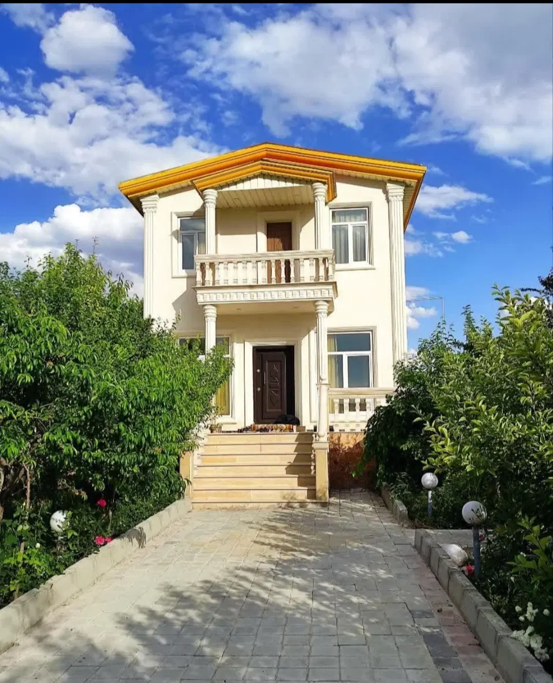 ویلایی ۹۰ متر فول امکانات