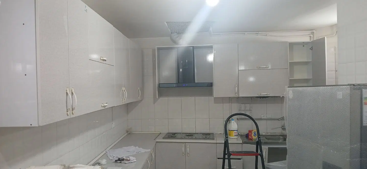 اجاره یک واحددربست روی مغازه