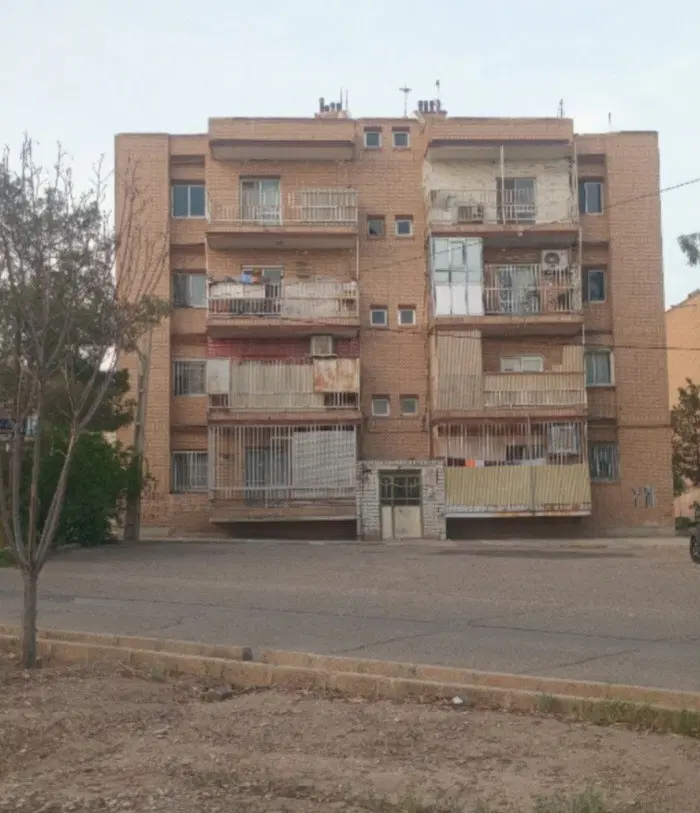 ۹۰متر چهارصددستگاه