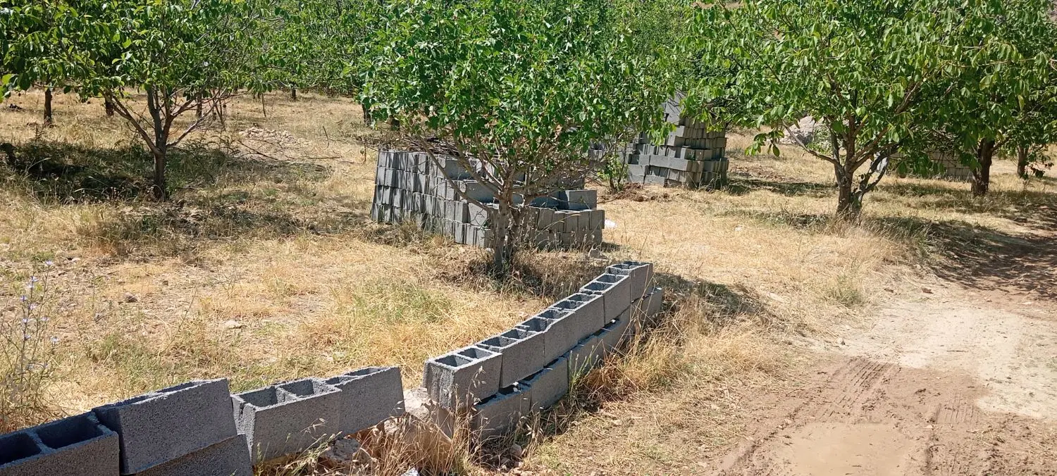 زمین اکبراباد
