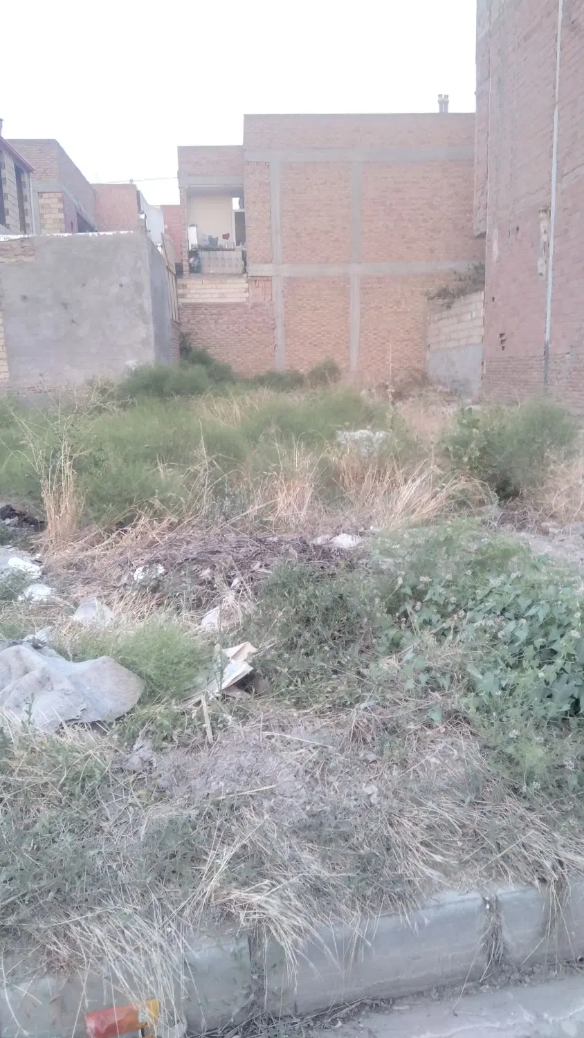 زمین تجاری و مسکونی