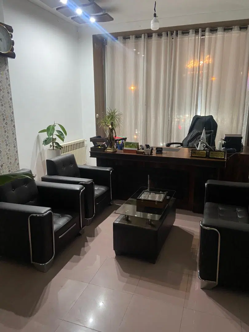 اجاره دفتر وکالت تجهیز فول (روز فرد شیفت عصر )