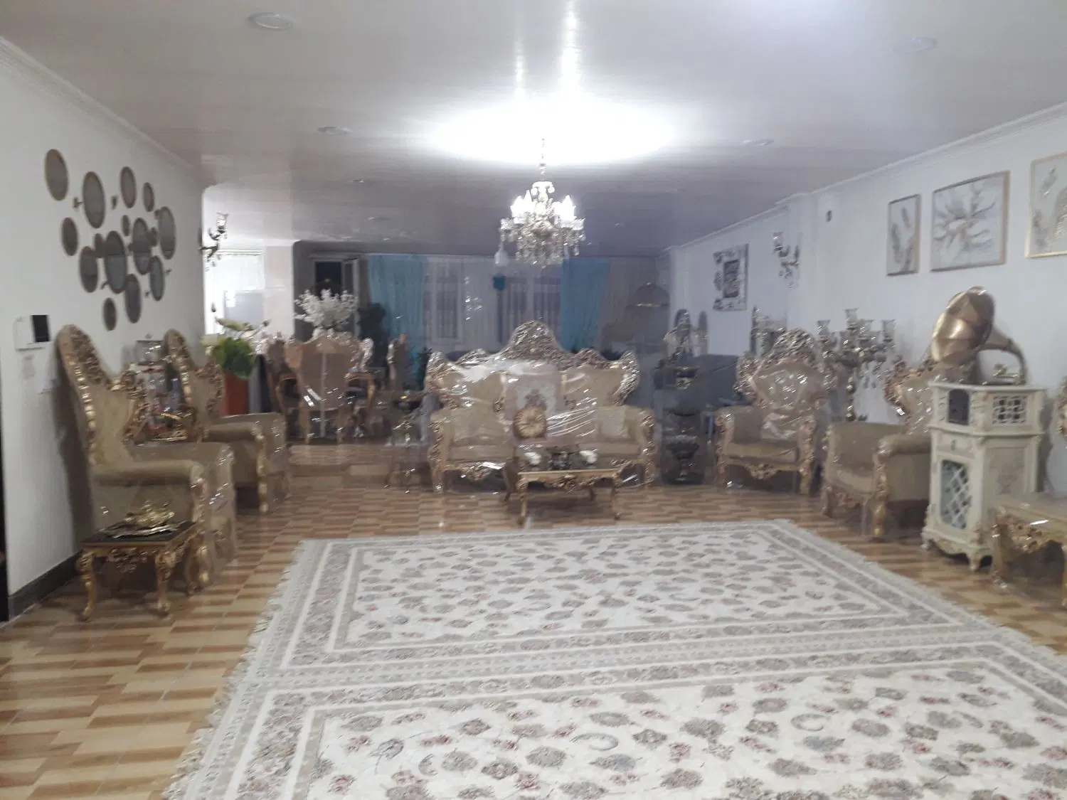 رهن واجاره سه خوابه فدک طبقه همکف