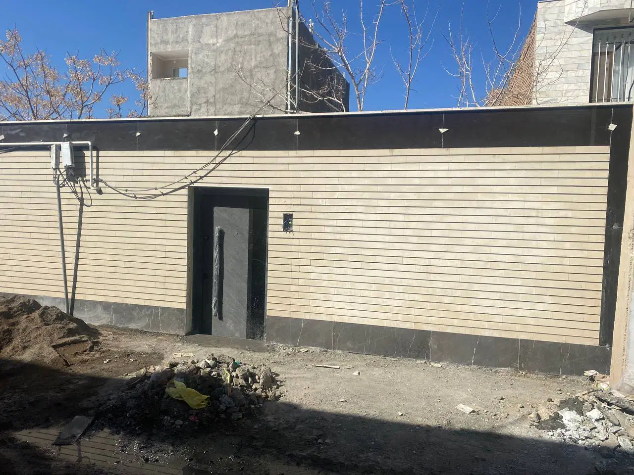 ملک ویلایی واقع در مفتح ۲۳