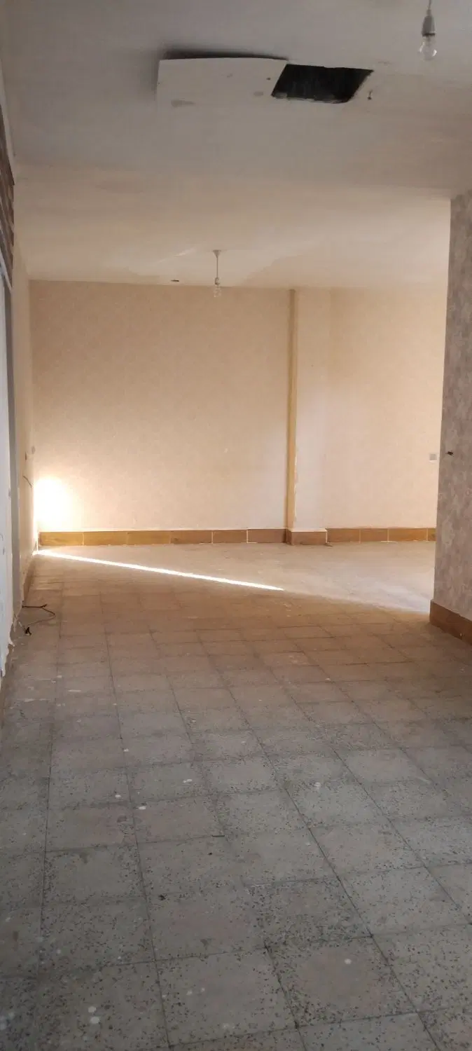 اجاره خانه حیاط دار خیابان اپادانا