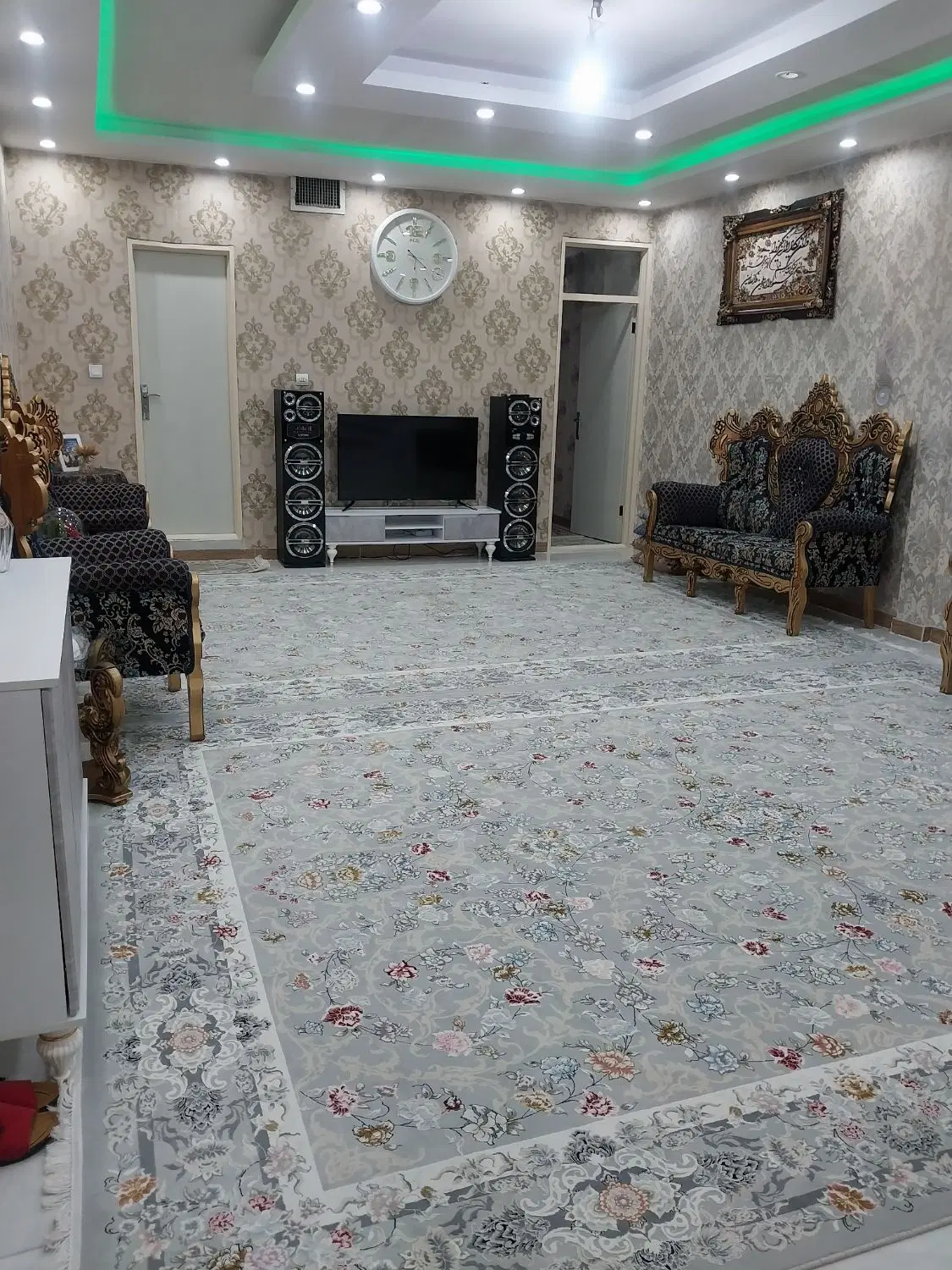 خانه ویلایی طبقه اول دارای پارگینگ فروشی