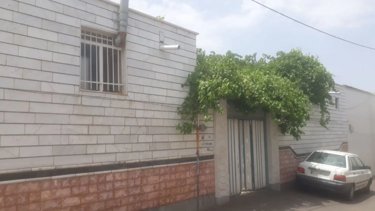 دو واحد ویلایی همکف در بیسیم