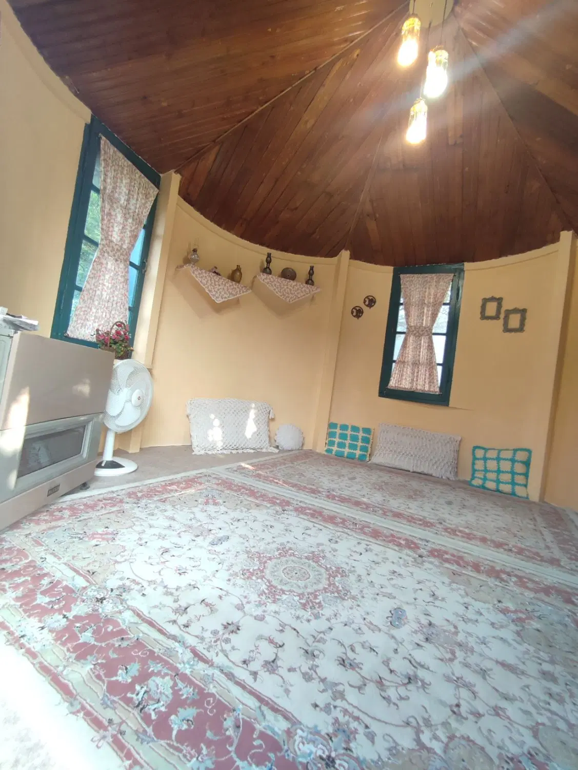 خانه ویلایی (داخل رشت)