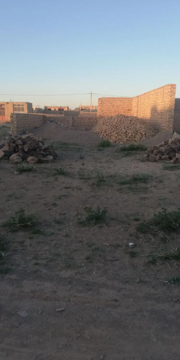 زمین فروشی