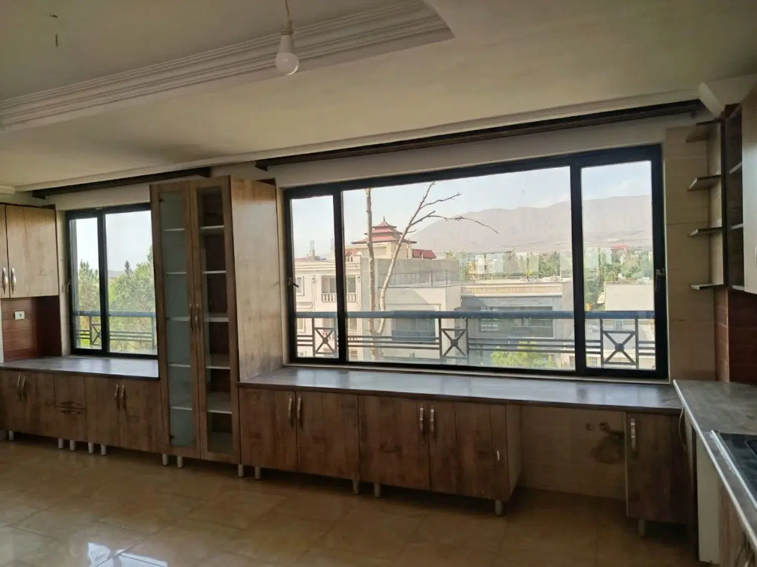 باغ آپارتمان 225 متری