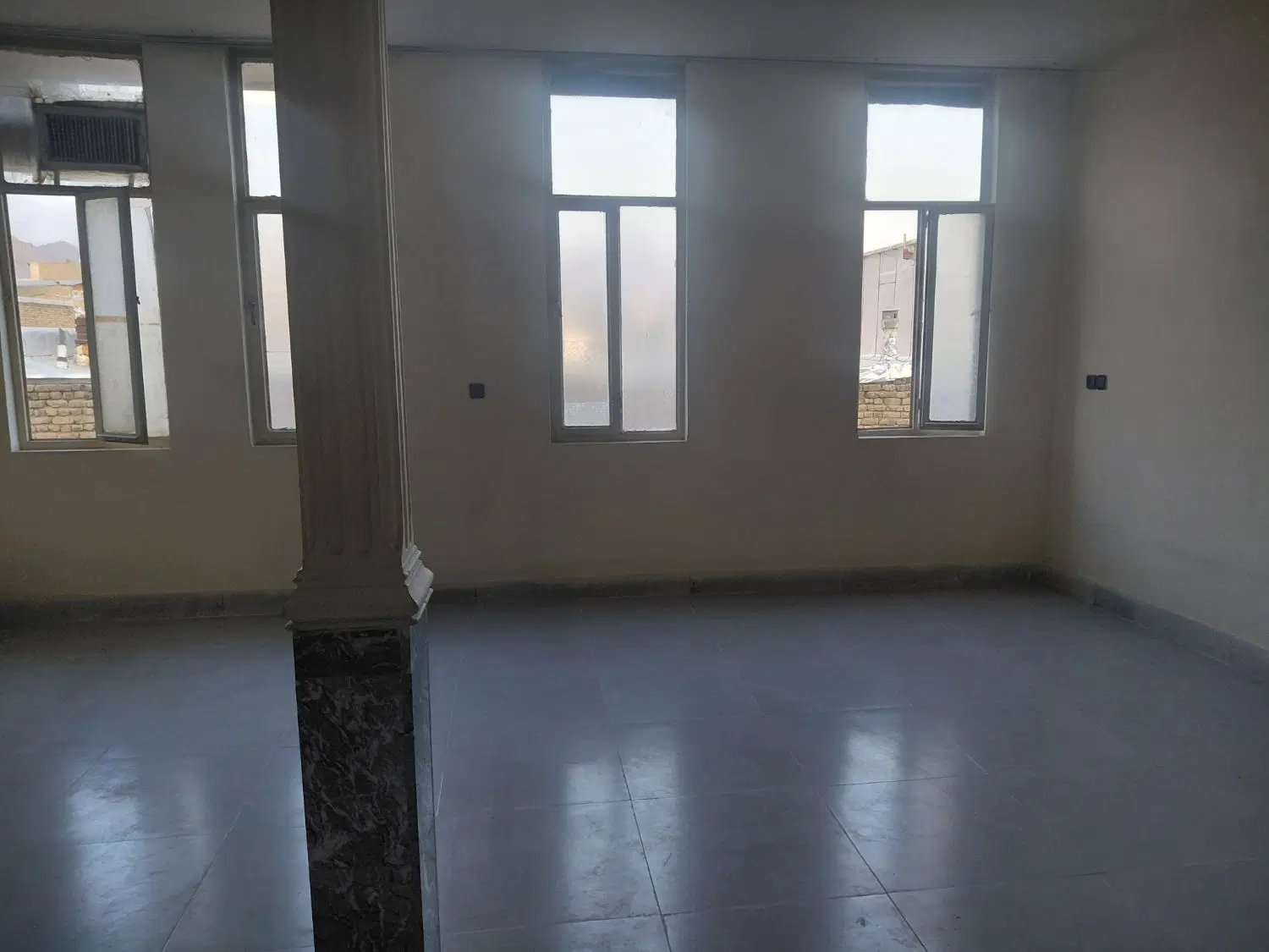 طبقه دوم منزل ویلایی بدون پارکینگ