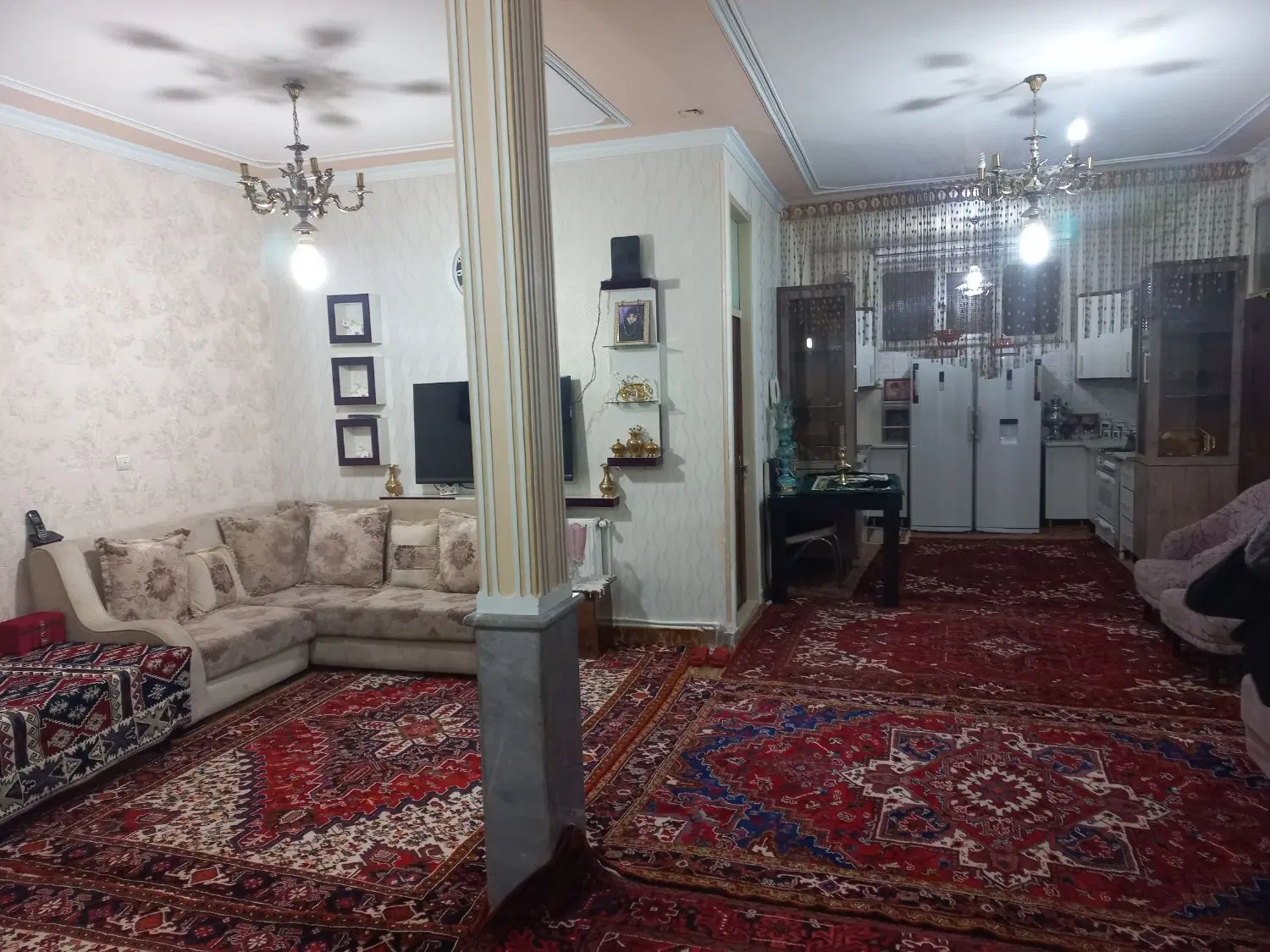 حیاط در ارم