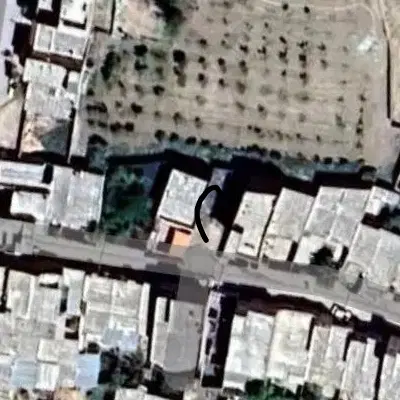 زمین فروشی