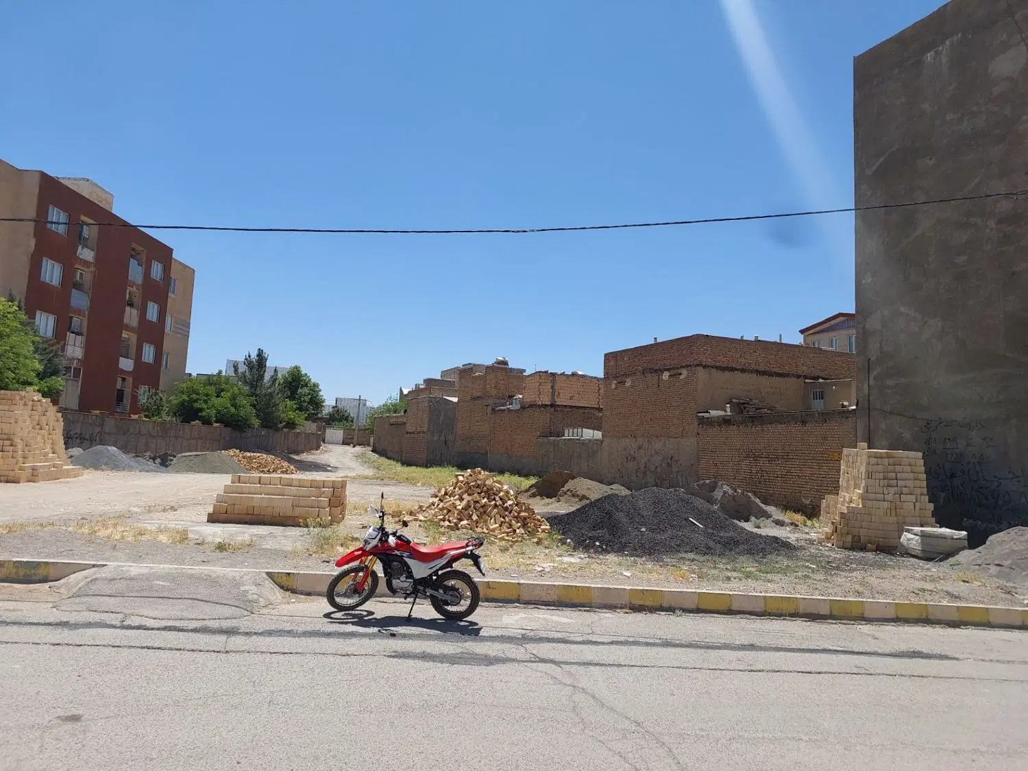 زمین مسکونی تجاری