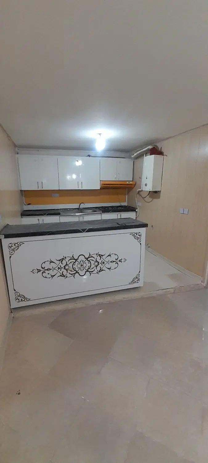 همکف شمالی خیابان ابکوه مجد۱۷