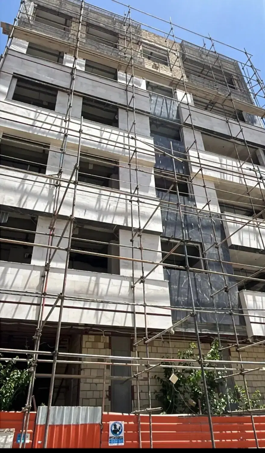 پیش فروش باغ زمانی سازنده بنام ( روبنما)