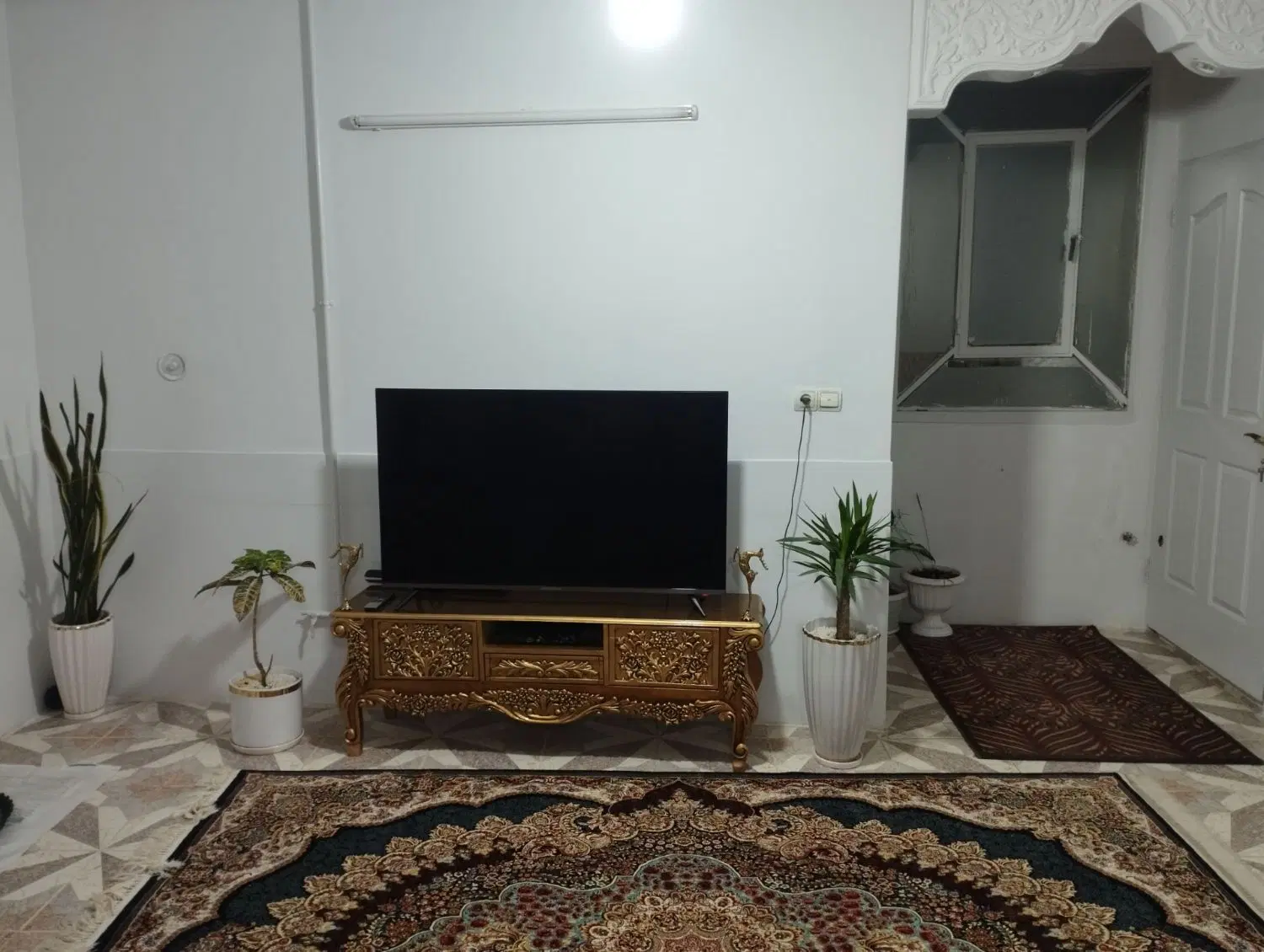 واحد پایین محله