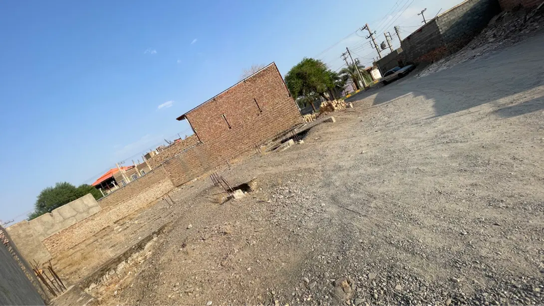 ۴۰۰متر زمین با کُرسی شناژ خیابان سعدی سندتک برگ